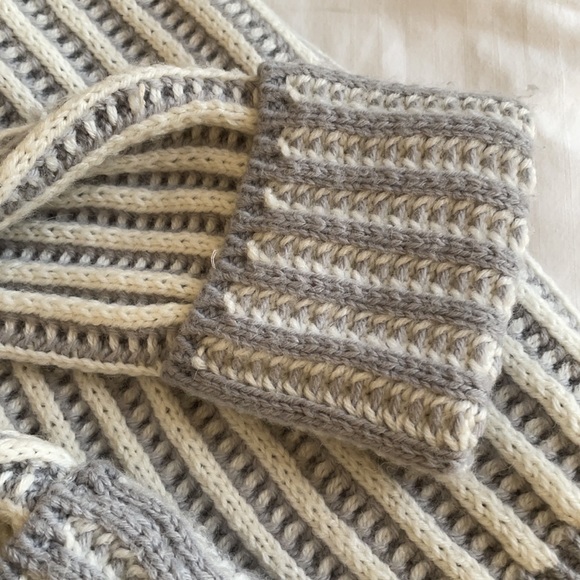 Roller Rabbit cardigan - Picture 5 of 5